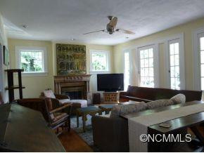 51 Lakeshore Drive - Photo 4