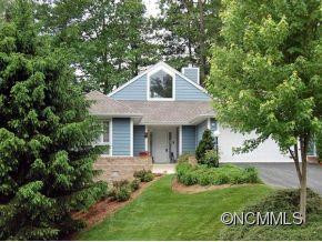 114 BROADMOOR - Photo 2