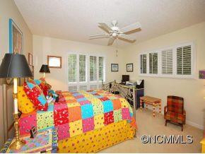114 BROADMOOR - Photo 11