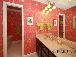 114 BROADMOOR - Photo 10