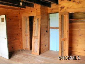 3017 Everett Road - Photo 3
