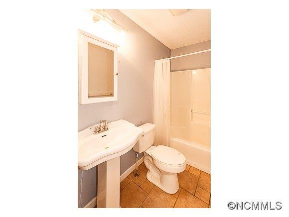 404 Onteora Boulevard - Photo 13