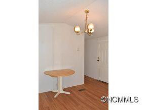 410 Plemmons Place - Photo 16