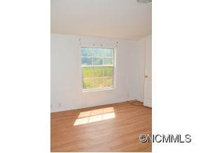 410 Plemmons Place - Photo 10