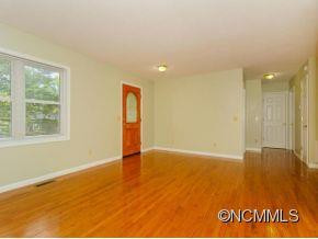 105 BRIARWOOD LANE - Photo 3