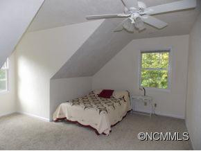 10 RAVENWOOD LANE - Photo 9