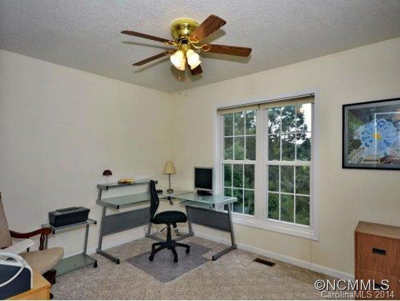 4 PIPER DRIVE - Photo 17