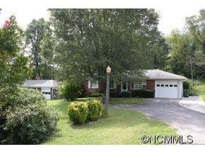 27 Maple Dr. - Photo 2