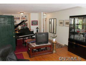 27 Maple Dr. - Photo 7