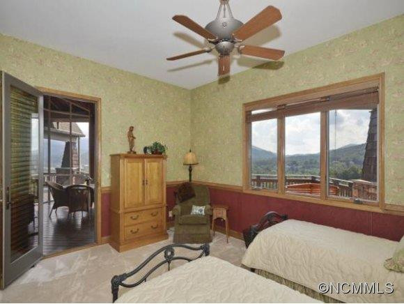164 BANKER DRIVE - Photo 16