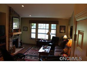 1659 Country Club Drive D302 - Photo 3