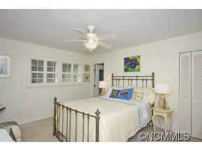 52 Deerwood  Drive - Photo 10