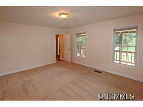 81 Emma Dr - Photo 11