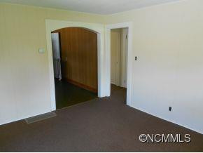 6 Evergreen Ave - Photo 3