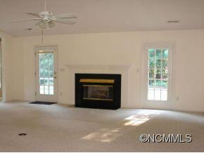 438 GLENSPRINGS DRIVE - Photo 3