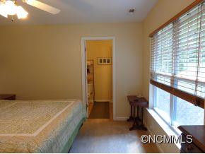 111 Thea Lane - Photo 15