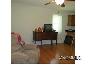 65 Lorraine - Photo 11