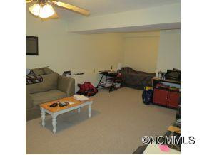 65 Lorraine - Photo 13