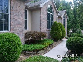 207 TALLYHO LANE