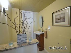 207 TALLYHO LANE - Photo 13
