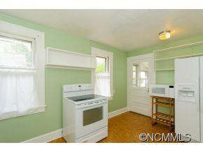 4 Grace Avenue - Photo 4