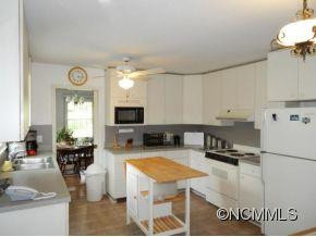 4 HOLLY HILL DRIVE - Photo 4