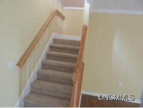483 Meadowview Drive - Photo 11