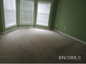483 Meadowview Drive - Photo 6