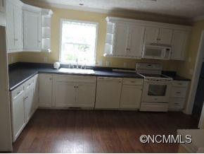 483 Meadowview Drive - Photo 8