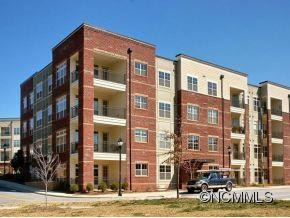 5 FARLEIGH ST #102