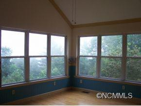 576 Hamlet Drive - Photo 12