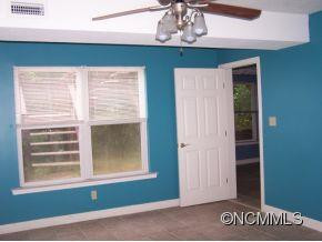 576 Hamlet Drive - Photo 17