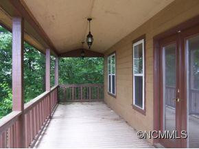 576 Hamlet Drive - Photo 8