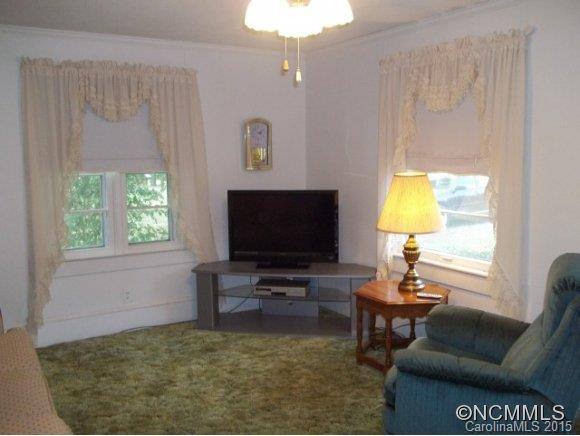 130 Sumner Road - Photo 2