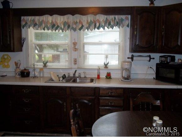 130 Sumner Road - Photo 12