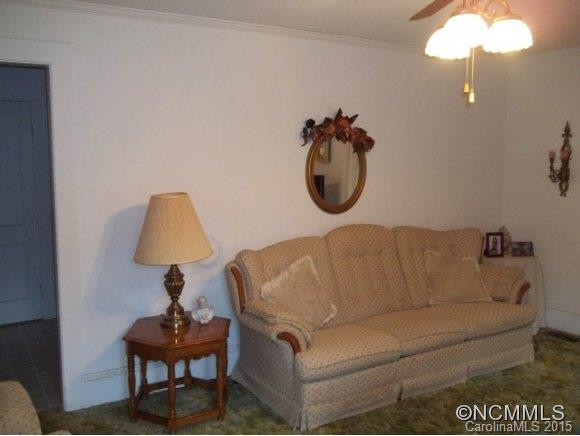130 Sumner Road - Photo 3