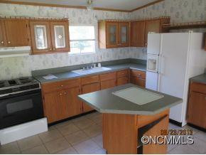 53 SOMERSET DRIVE - Photo 4
