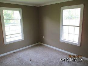 53 SOMERSET DRIVE - Photo 8
