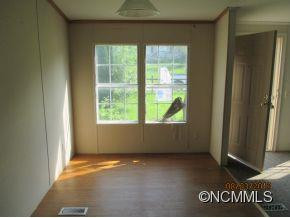 53 SOMERSET DRIVE - Photo 9