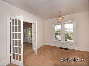 7 COUNTRY CLUB DRIVE - Photo 5