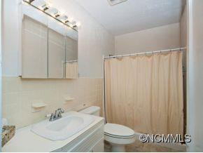 7 COUNTRY CLUB DRIVE - Photo 9