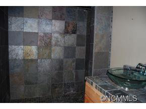 85 Lowell St - Photo 14