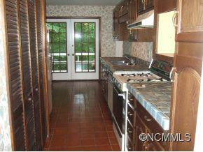 151 Grove Street - Photo 4