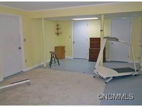 325 Colony Lane - Photo 14