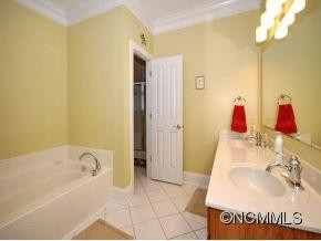 10 FLOWERING CHERRY DRIVE - Photo 13
