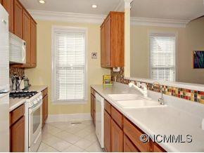 10 FLOWERING CHERRY DRIVE - Photo 5