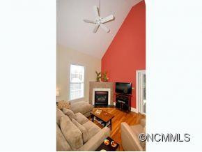 10 FLOWERING CHERRY DRIVE - Photo 7