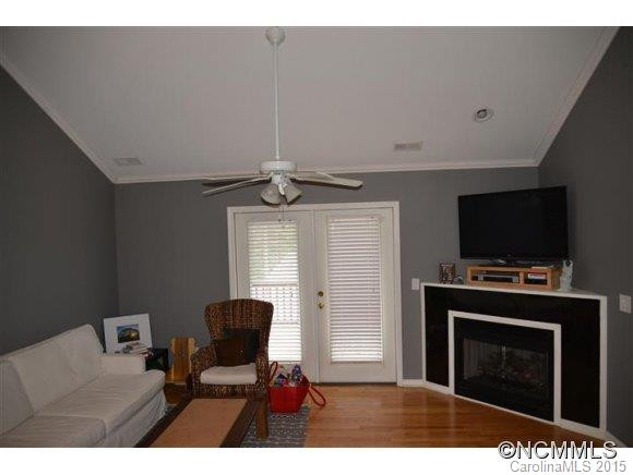 81 Rotunda Circle - Photo 9