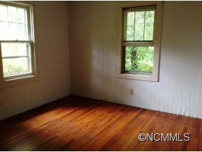 14 Pine Rd - Photo 2