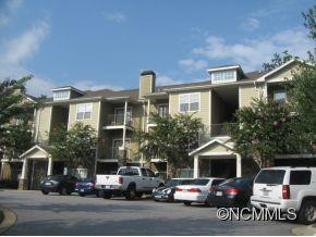 300 Vista Lake Drive #303